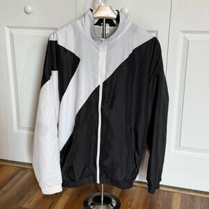 Martin Sports men’s XL black and white windbreaker, geometric design. Full zip.